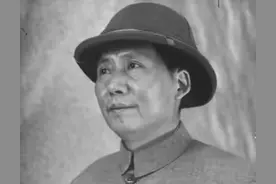 李敖喜欢批判人，但十分敬佩毛主席，他称赞毛主席有两大优点图片