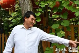 “大衣哥”朱之文带货成网红，门口装监控家庭生活不再任人直播图片