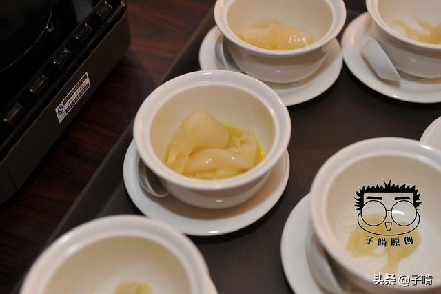 花胶鸡脚鱼翅煲汤的做法 花胶鸡脚鱼翅煲汤的做法大全