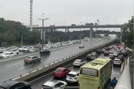 早安武汉丨常青高架好走了，附近居民却犯难，网友想了个办法图片