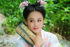 演员赚钱不稳定？宁静：我可是有铁饭碗的，每个月能有3500的收入图片