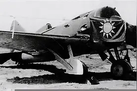 抗战时期新疆是苏联援华作战飞机的中转站、维修站图片