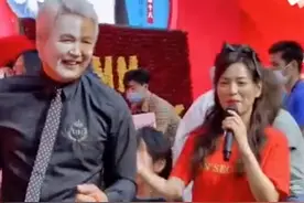 50岁张庭喊林瑞阳爸爸，丈夫笑容瞬间凝固，儿子怒吼：这是我爸图片