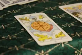 互联网算命大师们，正在捕获这届年轻人图片