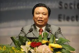 “电池大王”钟馨稼：给美国捐款7000万，中国穷不穷与我无关图片