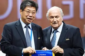 亚洲之钻！全程回顾中国足球在亚足联最后的权力者：龙哥张吉龙！视频封面