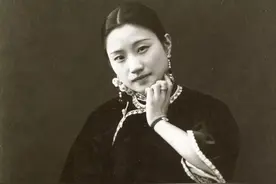 婚变之外的陆小曼：44岁开始戒毒，53岁第一次工作，56岁踊跃参政图片