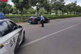 危险！福州三环辅道突现“铁钉阵”！警民出手了图片