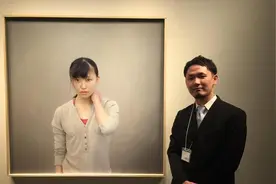 日本名家油画欣赏，躺在水中的女子和照片一样真实，画技堪比冷军图片