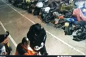 郑州一老人邮寄2瓶酒不料包裹失踪，随后被三名快递员接连拉黑图片