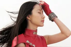 还记得《魔幻手机》吗？傻妞的6大功能如今已实现5种，未来不是梦图片
