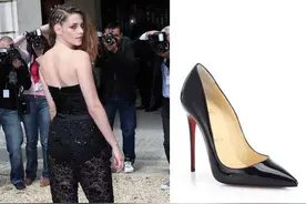 作为狠角色的维多利亚，上脚高跟鞋让人惊叹！CL红底超高跟登场图片