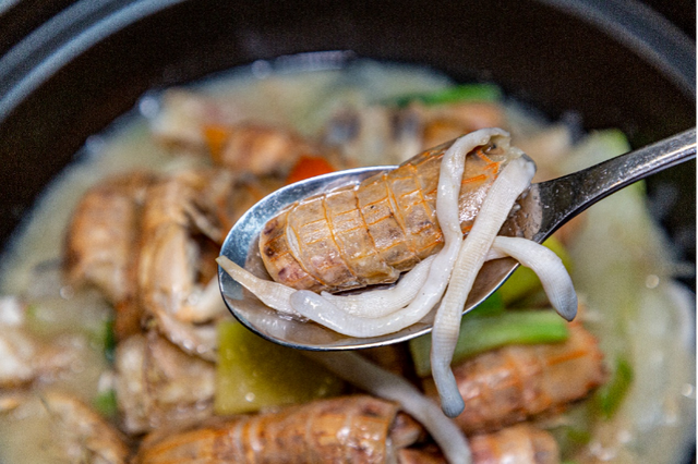 花胶花菇焖猪脚 2026年花胶花菇炖猪肉的做法