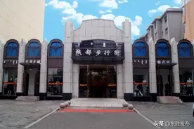 【特色街区】 鄂尔多斯绒都步行街图片