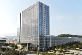 立讯精密股价创新低 市值蒸发1600亿元背后是扛不住的资金压力？图片