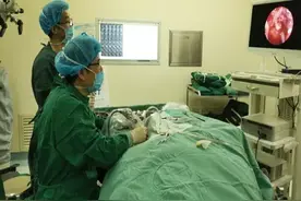 耳朵里的这种病，居然会把骨头“吃”掉！图片