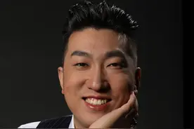 周文强:少年辍学，差点自杀，一本书改变命运，人生堪比教科书！图片
