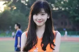 富商钓到手软，才一年就套住刘强东，奶茶妹妹的“成功女性”之路图片