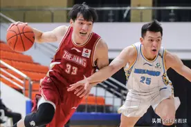 上脚撞人+赛场飙血，北京男篮一打浙江男篮就“上头”不止一次了图片