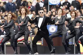 深扒“鸟叔”黑历史：从火遍全球到跌下神坛，一步踏错终身错图片