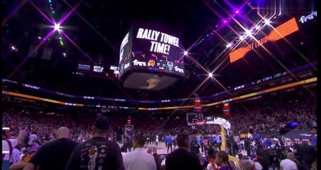 正在直播NBA总决赛雄鹿123-119赢下天王山