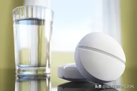 阿司匹林应该怎么吃？饭前还是饭后？早上还是晚上服用好？图片