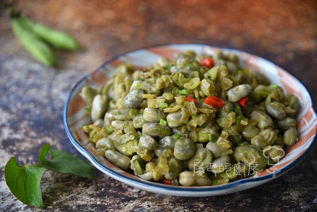 这食材含“8种天然氨基酸”于1身，膳食纤维排第一，全身都是宝