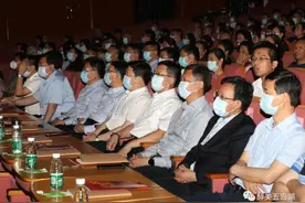 大型现代淮剧《哎呦，我的憨哥哥》在涟成功首演图片