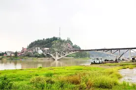 牛佛烘肘 吃出梁山好汉的气魄图片