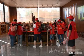 有趣！内江20名小学生一起“耍泥巴”图片