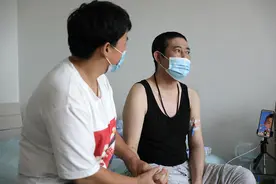 爸爸需骨髓移植，九岁的儿子做供者“增肥救父”图片