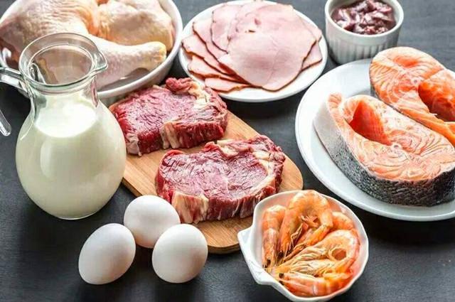 当蛋白质摄入不够时，人体会发生什么变化？