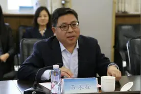 独家：建行乱给人开卡各种开户资料对不上 用户突增大量欠款喊冤图片