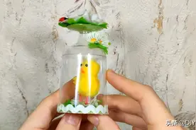 趣味手工DIY，塑料杯小礼物的制作方法！图片