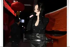 张靓颖换新发型大变样，穿亮片装气场全开，傻白甜变霸道女总裁图片