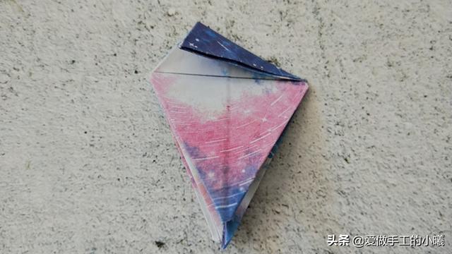 五角星钻石折纸教程图解，好玩又好看，快来试试！