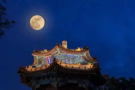 小伙中秋节用“但愿人长久”，跟心上人表白被嘲笑：不懂就别乱用图片