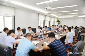 我县召开脱贫攻坚项目实施及资金拨付加压推进会图片