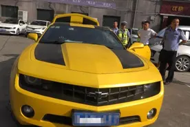 “大黄蜂”轰轰“炸街”，声浪扰民，交警：抓你没商量！图片