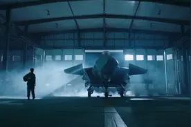 空军最新宣传片：歼-20机身现罕见标志图片