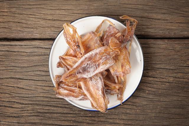 干鱿鱼怎样泡发 干鱿鱼怎样泡发最好