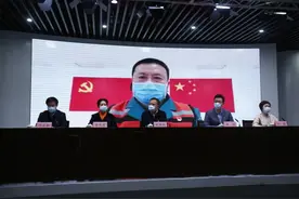 在武汉奋战45天、安全转运2525名患者，河南这支救援队成全国唯一图片