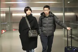 从求婚到结婚只用了4天，铁憨憨许昕谈起恋爱也挺会的嘛图片