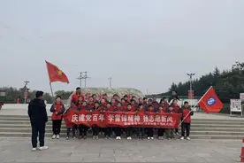 华州区城关小学组织开展学雷锋主题志愿活动图片