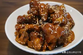 自制青梅酱打卡，酸梅仔排VS酸梅猪蹄，谁是夏天第一下饭神器？图片