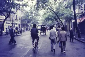 80年代，老外镜头下的武汉，岁月静好悠闲自在图片