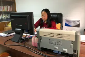 【广州榜样】携手战疫，社区有我丨苏英：舍小家顾大家，坚守岗位抗击疫情图片