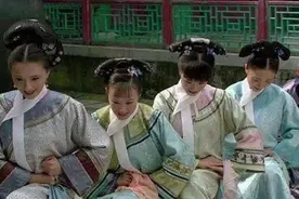 甄嬛身边有4个贴身丫鬟，为何只重用前3个？不怪甄嬛那么现实图片