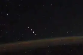 俄罗斯宇航局拍到神秘不明飞行物，难道外星文明在监视人类活动？图片