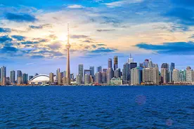 2007年，蒋国兵移民加拿大，喝醉酒跳桥自尽前自语：我为何要移民图片